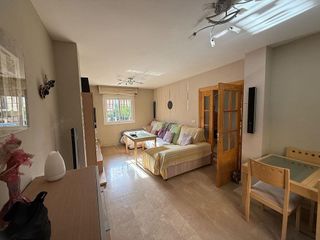 Casa adosada en venta en Gójar