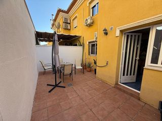 Casa adosada en venta en Gójar