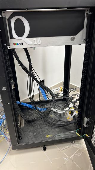 Servicios eléctricos y electrónicos