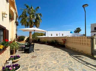 Chalet en venta en Urb. El Palmeral en Mojácar