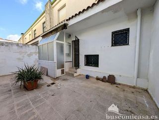 Chalet en venta en Linares