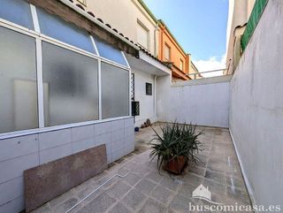Chalet en venta en Linares
