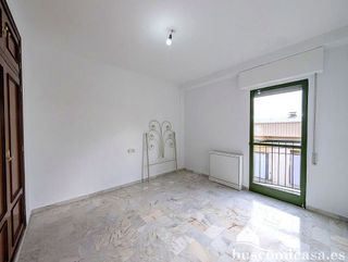 Chalet en venta en Linares