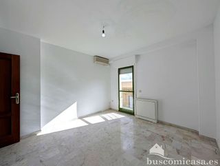 Chalet en venta en Linares