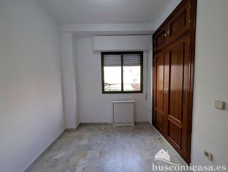 Chalet en venta en Linares