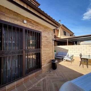 Casa adosada en venta en Los Robles en Seseña