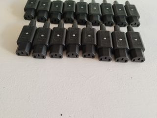 Conector IEC Hembra para Cable 2.5mm