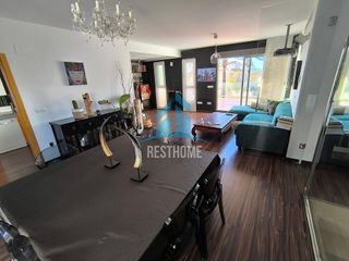 Chalet en venta en Zona Urbanizaciones en Alzira