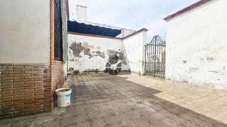 Chalet en venta en Coria del Río