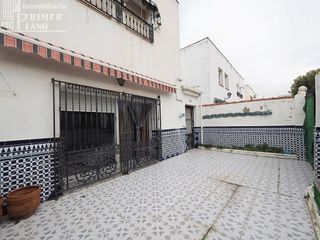 Casa adosada en venta en Tomelloso