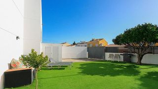 Casa adosada en venta en Nueva Torrevieja - Aguas Nuevas en Torrevieja