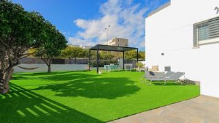 Casa adosada en venta en Nueva Torrevieja - Aguas Nuevas en Torrevieja