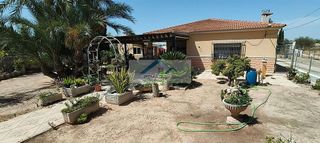 Chalet en venta en La Algoda - Matola - El Pla en Elche