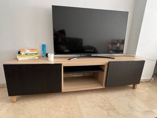 Mueble TV BESTA IKEA Madera y Negro