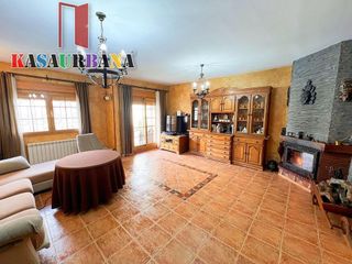 Casa pareada en venta en Las Lomas en Seseña