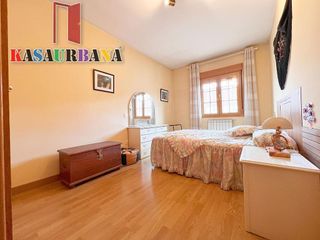 Casa pareada en venta en Las Lomas en Seseña