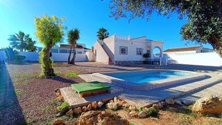 Casa en venta en La Siesta - El Salado - Torreta en Torrevieja