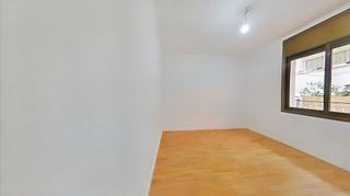 Piso en venta en La Prosperitat en Barcelona