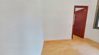 Piso en venta en La Prosperitat en Barcelona