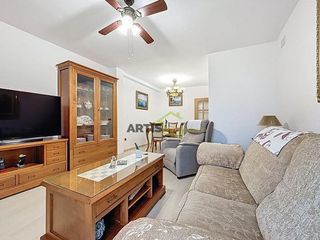 Casa pareada en venta en Puente Genil