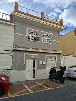 Casa pareada en venta en Poniente-Faro en Vélez-Málaga