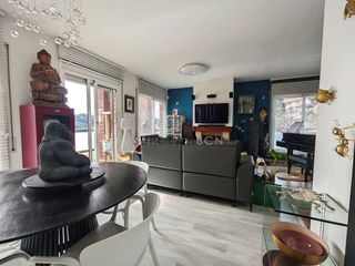 Chalet en venta en Corbera de Llobregat