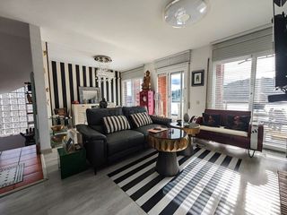 Chalet en venta en Corbera de Llobregat