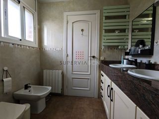 Chalet en venta en Corbera de Llobregat