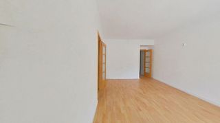 Piso en venta en Porta en Barcelona