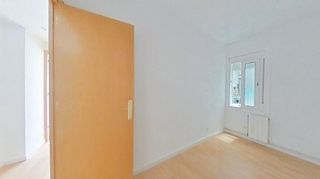 Piso en venta en Porta en Barcelona