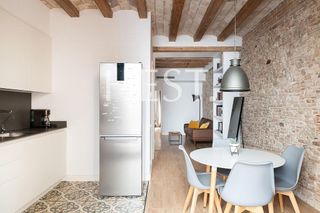 Piso en venta en El Raval en Barcelona