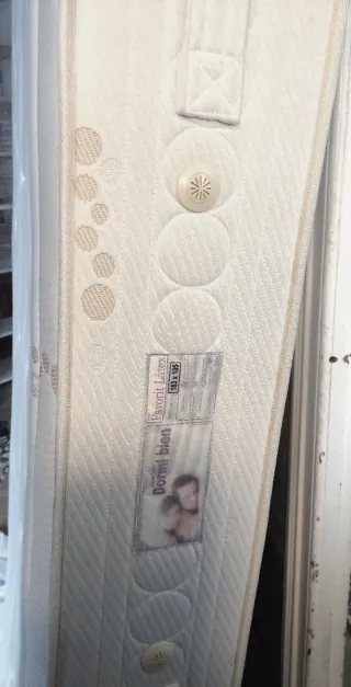 Materasso 105cm. lattice e molle. Ottima qualità