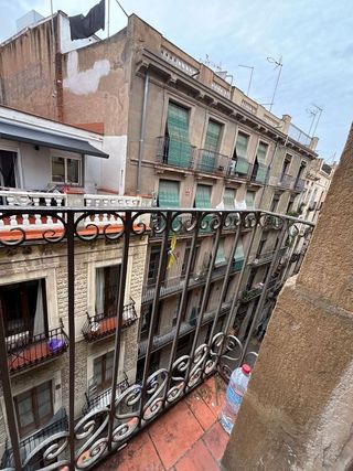 Ático en venta en El Raval en Barcelona