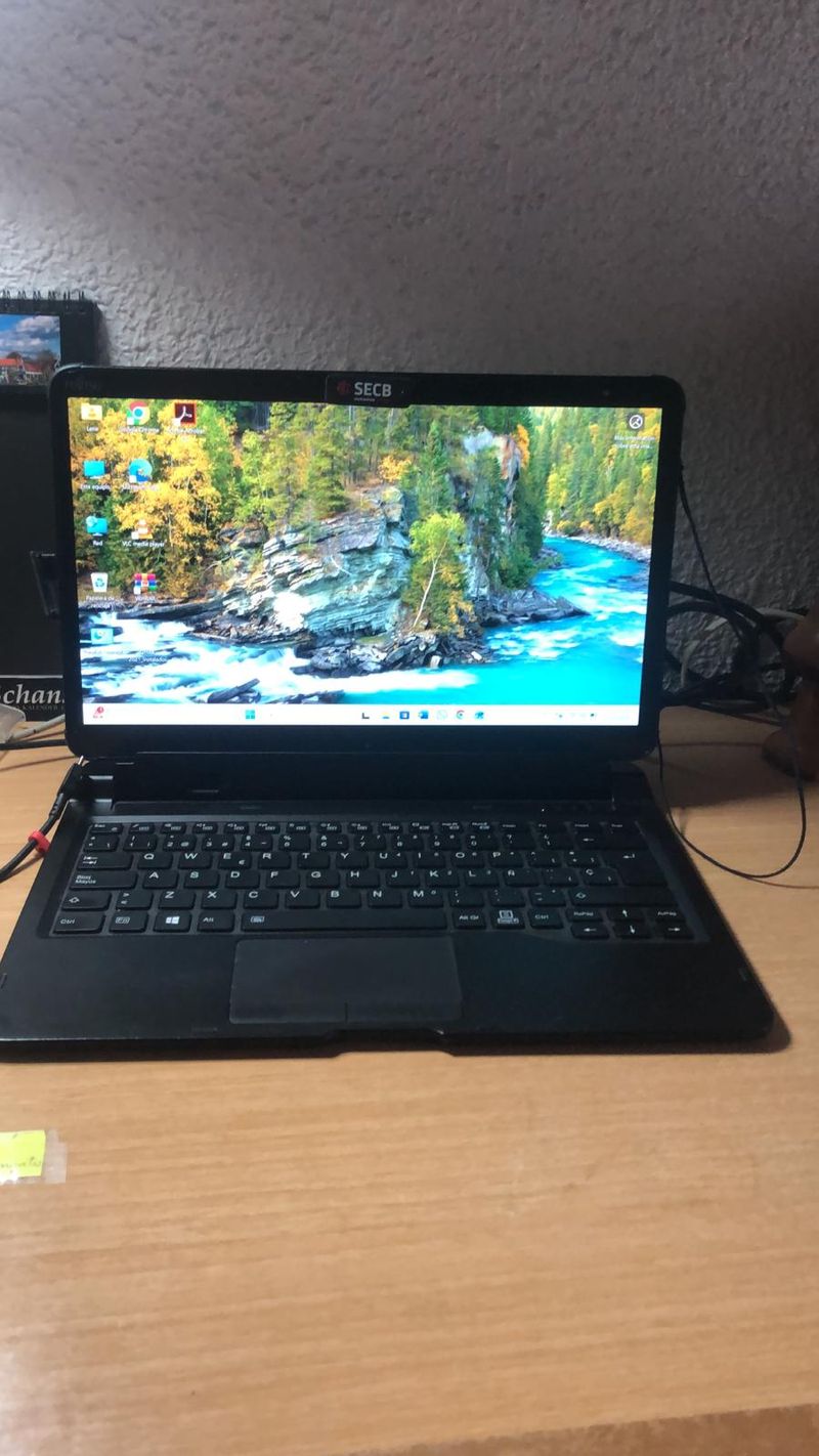 Fujitsu STILISTIC Q739 Portátil Negro afbeelding 2