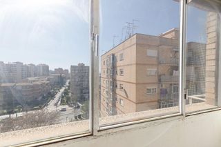 Piso en venta en Polígono Cartuja – La Paz en Granada