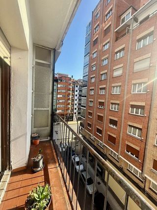 Piso en venta en Laviada en Gijón