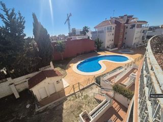 Piso en venta en Los Pacos en Fuengirola