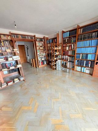 Piso en venta en Valdezarza en Madrid