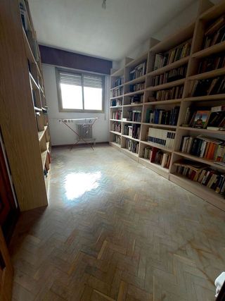 Piso en venta en Valdezarza en Madrid