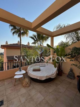 Piso en venta en Los Naranjos - Las Brisas en Marbella