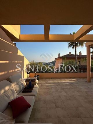 Piso en venta en Los Naranjos - Las Brisas en Marbella