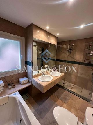 Piso en venta en Los Naranjos - Las Brisas en Marbella