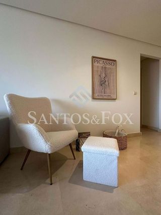 Piso en venta en Los Naranjos - Las Brisas en Marbella