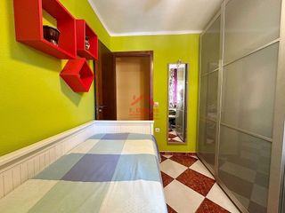 Piso en venta en Parque Victoria Eugenia en Málaga