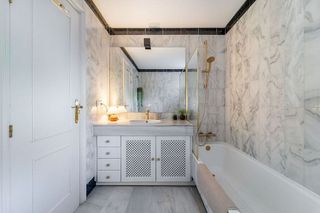 Piso en venta en Nagüeles Alto en Marbella