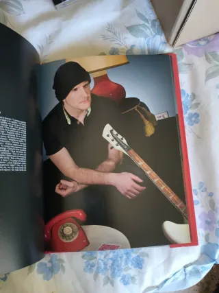 Libro Amaral Gato Negro, Dragón Rojo