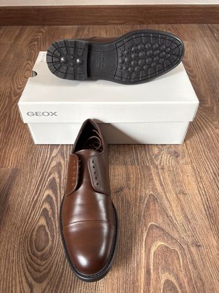 Zapatos Geox Ultra Confort de cuero sin estrenar