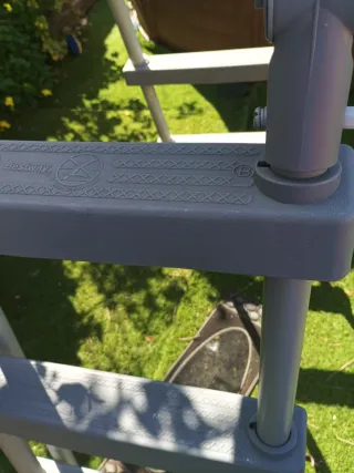 Vendo piscina elevada de acero, tamaño 5x3