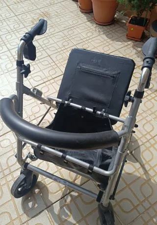 Andador sillón 4 ruedas