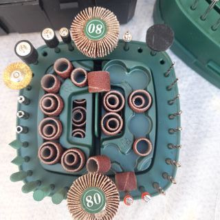 Dremel Inalámbrico con Accesorios